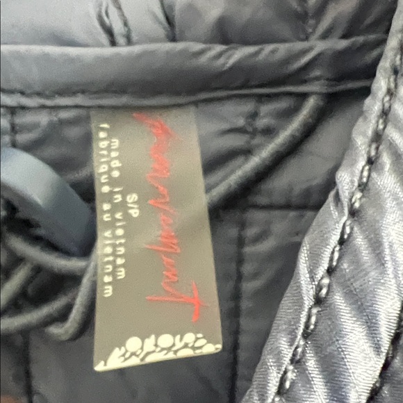 NWT Free People Movement Light As A Feather Packable Puffer Blue Size Small - Picture 2 of 5